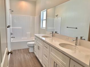 4312 Sun Orchard Dr #B, Bakersfield, CA 93306