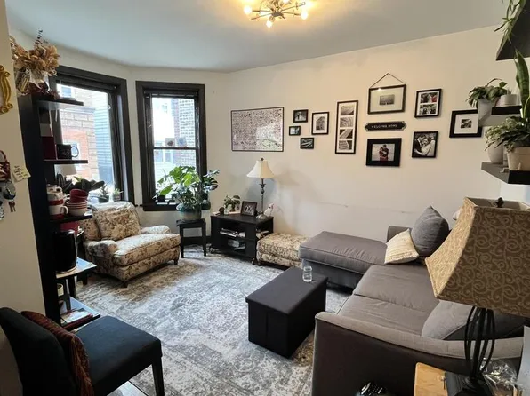 837 W 33rd St APT 1, Chicago, IL 60608