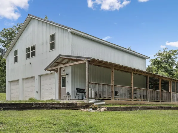 13 Grisham Hollow Ln, Elmwood, TN 38560
