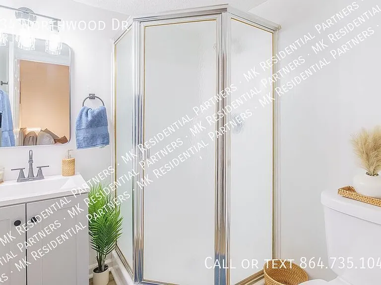 Leasing — Photo 11