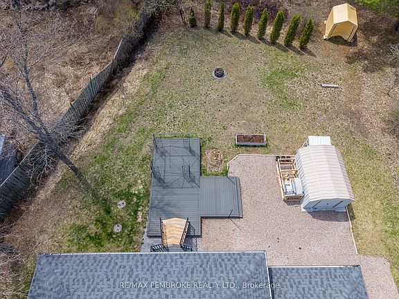 4th image of 166 Golf Course Rd