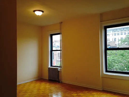 Rented by City Connections Realty | media 4