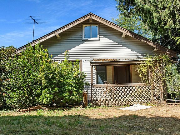 3rd image of 6210 157th Avenue SE