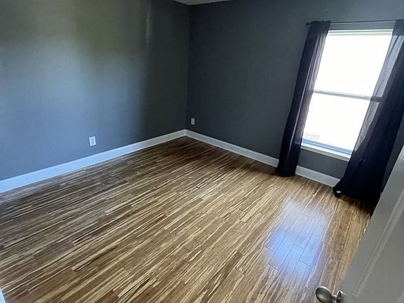 5th image of 152 Solheim Ln