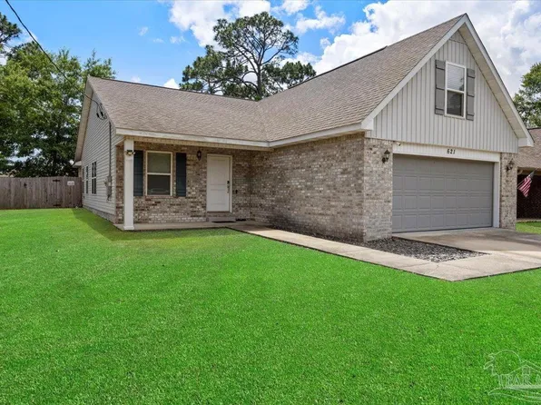 621 Halcyon Cir, Pensacola, FL 32506