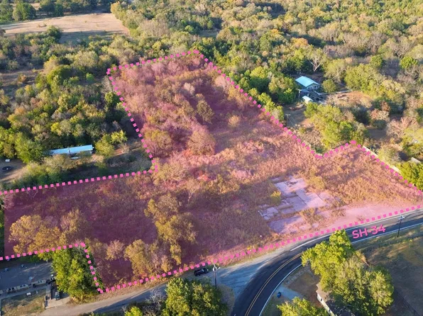 702 Bonham St, Ladonia, TX 75449