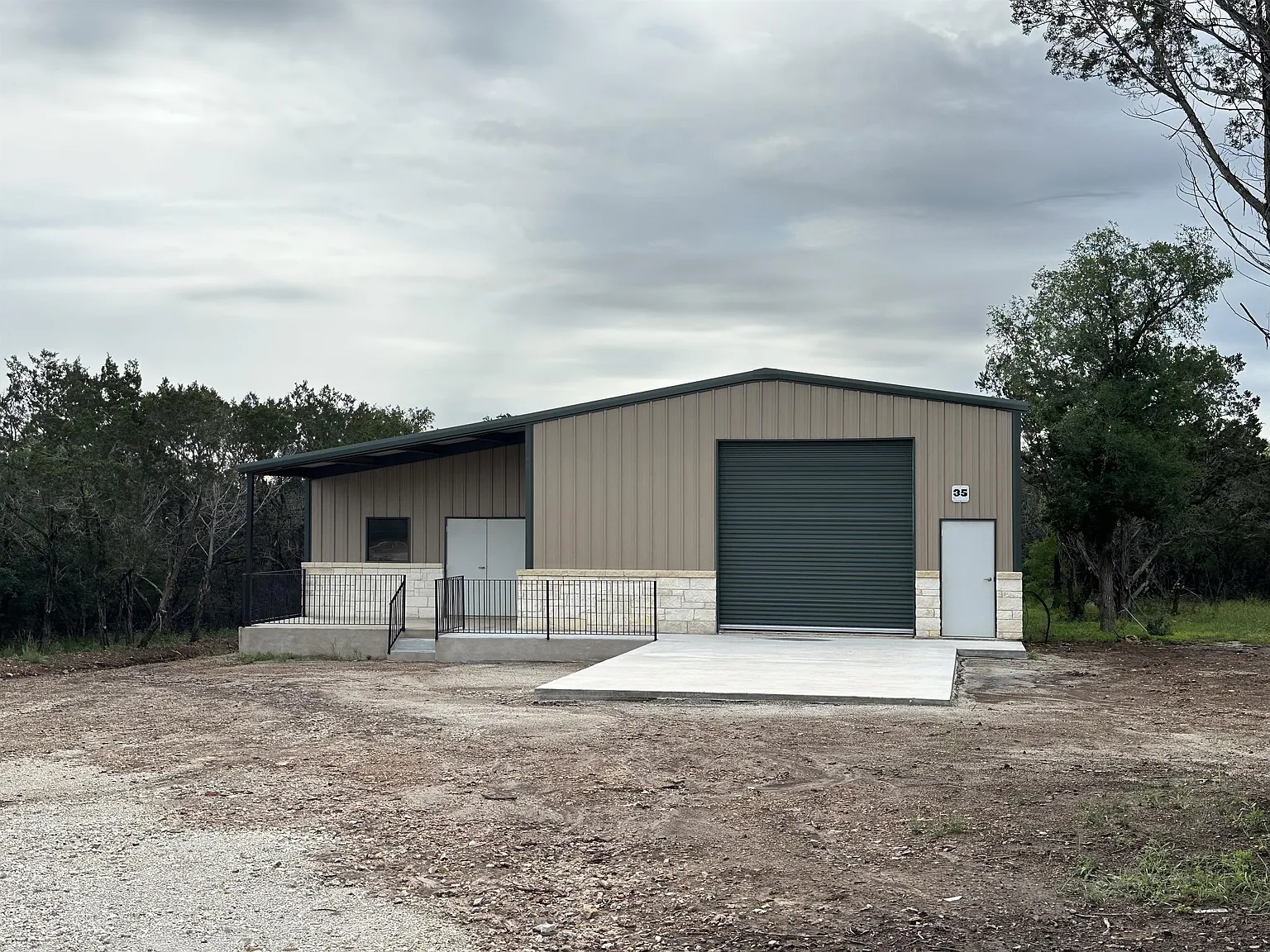 Atomic Warehouse Park - 35 — Photo 1