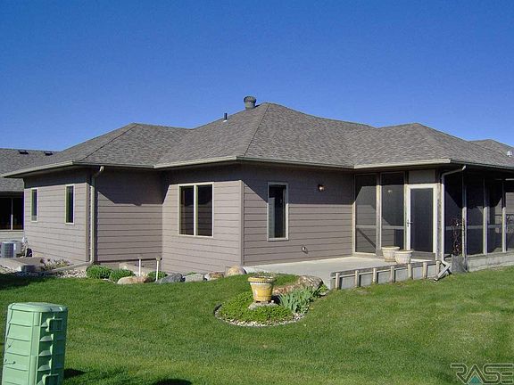 2nd image of 3508 S Prairie Gardens Pl