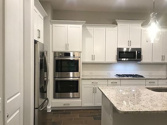 Bosch Double Oven, Gas Range and Microwave, 42" Cabinets