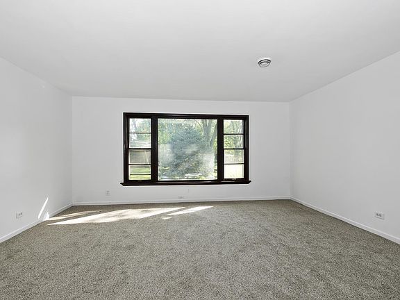 4th image of 16420 89th Ct