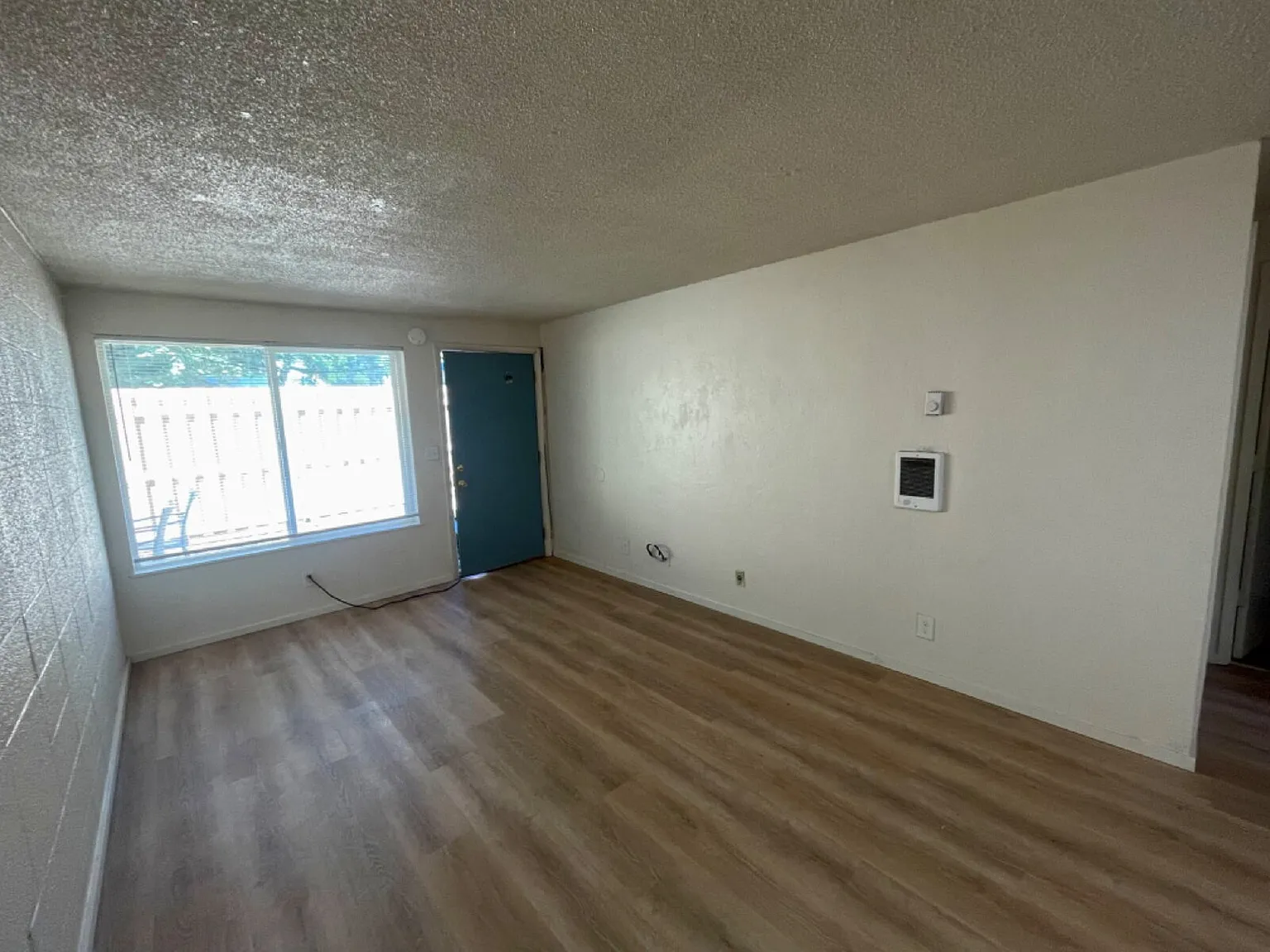 1 bed, 1.0 bath, $925 — Photo 3