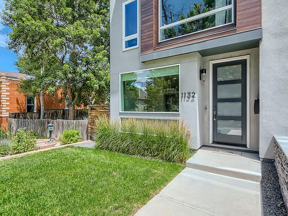 Exterior Front Entry