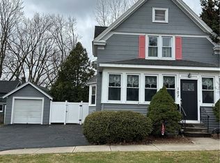 107 Hazel St, Liverpool, NY 13088