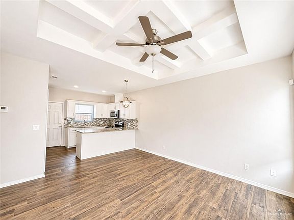 4th image of 4901 N Winona Dr #3