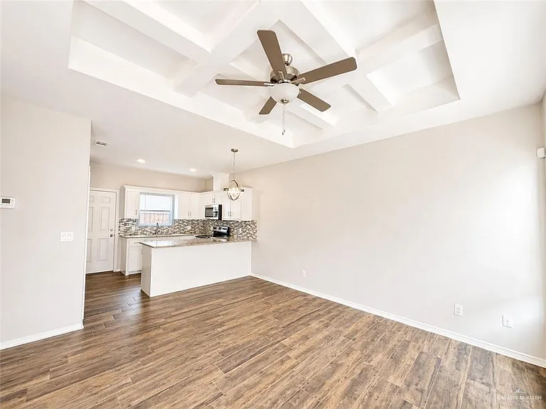 4901 N Winona Dr #3 — Photo 4
