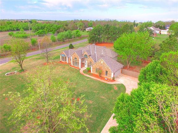 3rd image of 1543 Copper Creek Dr