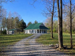 2130 Indian Mound Rd, Woodlawn, TN 37191