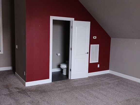 3rd image of 108 E Winterberry Trl