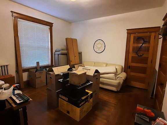 4th image of 3622 Middleton Ave Floor 1