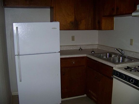 4th image of 711 Eldorado APT 20