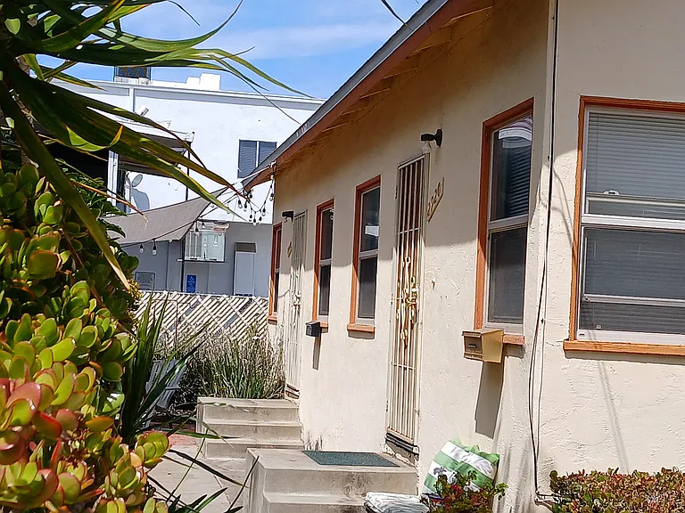 2922 Upshur St — Photo 1