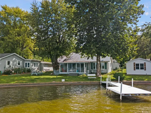 11099 W Willow Point, Kewanna, IN 46939