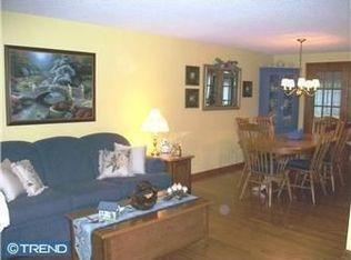 14 Kingsley Ave, Marlton, NJ 08053