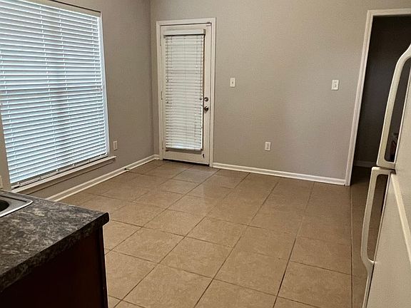 4th image of 10239 Cottage Farms Dr