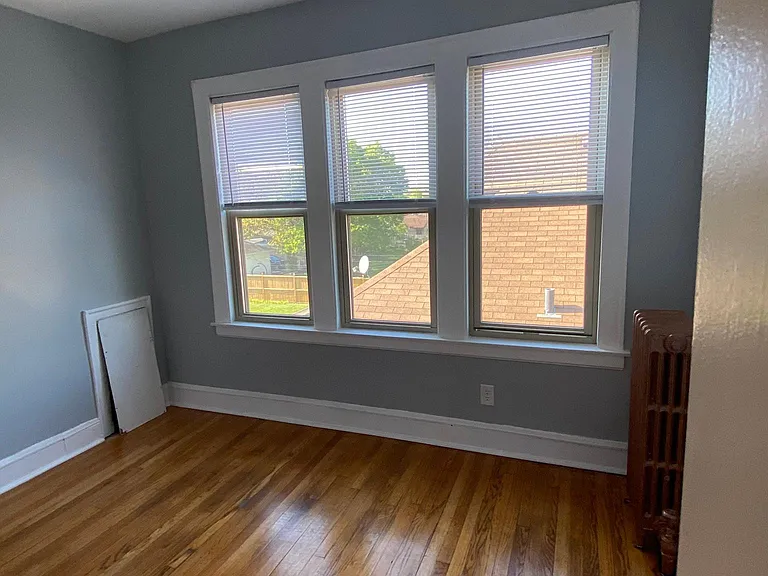 1706 N Narragansett Ave #205 — Photo 8