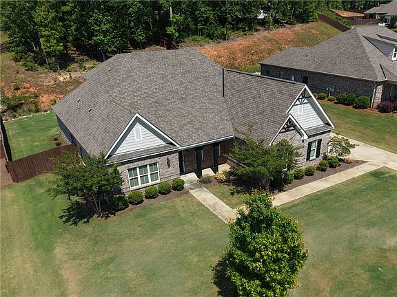 4th image of 1808 Morning Glory Dr