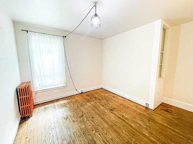 705 E Seneca St — Photo 17