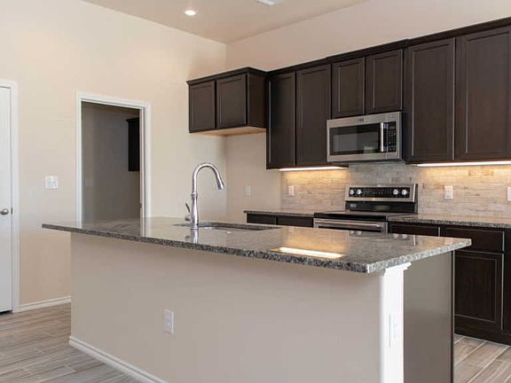 4th image of 9506 Rockwood Dr