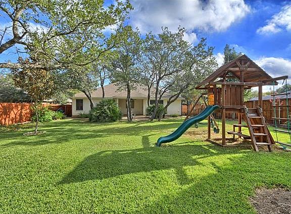 5th image of 1801 Country Squire Dr