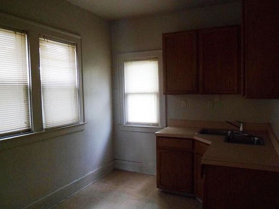 4th image of 3022 Glynn Ct