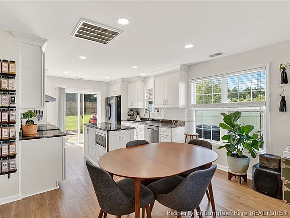 5th image of 88 Loyalist Rd