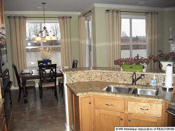 4th image of 1586 Montys Cir