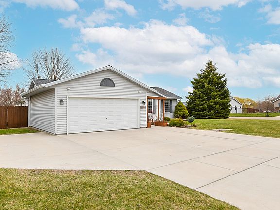 4th image of 2502 Greenwood Dr