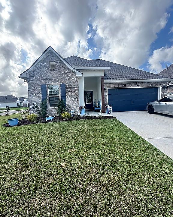 1st image of 1423 Fenton Cir