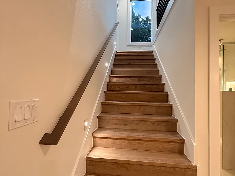 20214 NE 18th Pl — Photo 16