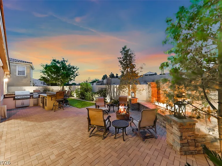2534 Birch Hollow St — Photo 46