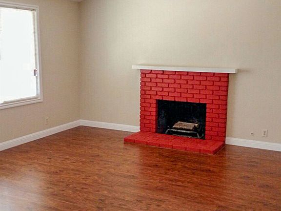 2nd image of 885 Branham Ln APT 1