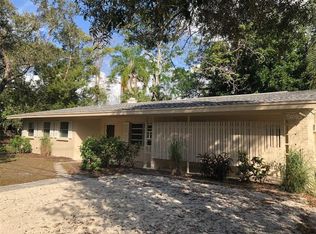 3945 Shade Ave, Sarasota, FL 34231