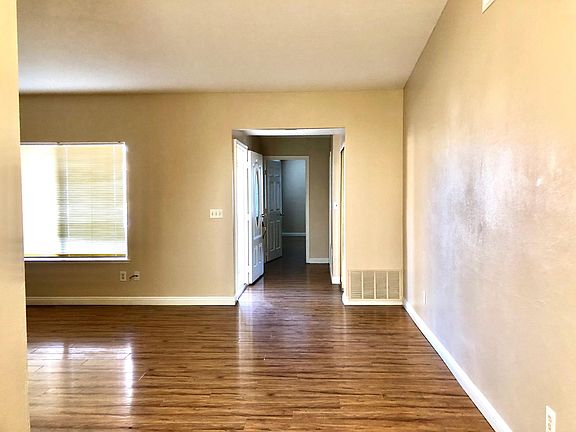 3rd image of 12653 Valley Meadows Dr