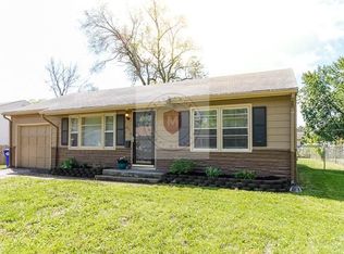 621 W Poor St, Olathe, KS 66061
