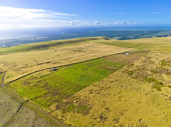 95-4165 Halemauna Rd, Naalehu, HI 96772