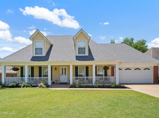 1393 Pendulum Dr N, Hernando, MS 38632