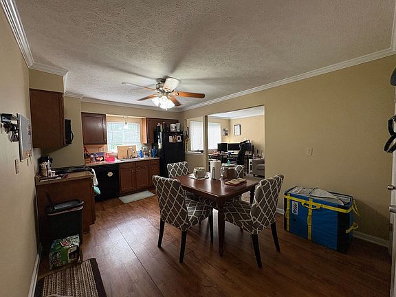3rd image of 1000 State Ave APT 4