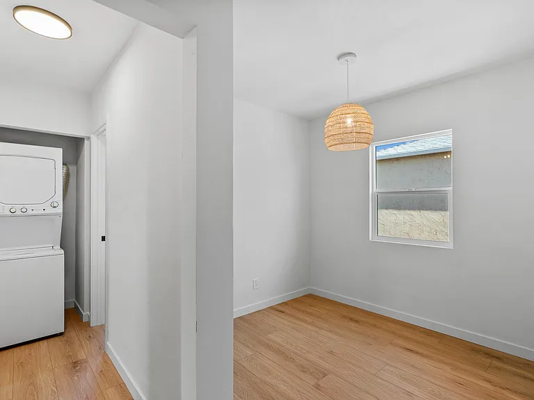 4451 Illinois St — Photo 16