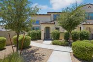 W Encanto Blvd-2106-001.jpg