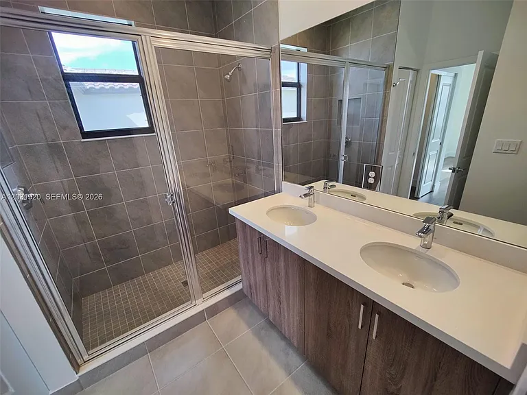 5573 Cobalto Way — Photo 29